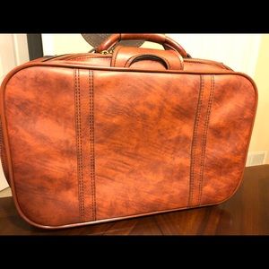 Scovill vintage luggage suitcase carry on bag